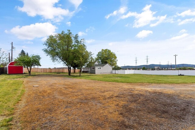 4521 E Fairview St, Spokane, WA 99217 - view of yard featuring an outbuilding