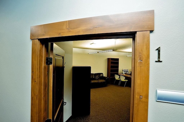 6701 N Idaho Rd, Newman Lake, WA 99025 - corridor featuring carpet
