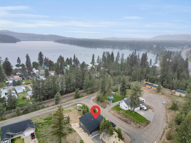 39980 Lake Summit Dr, Loon Lake, WA 99148 - view of property location featuring a large body of water