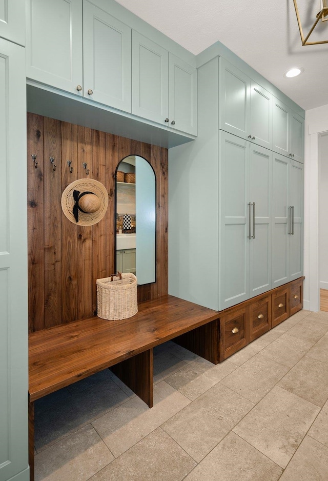 23114 W Mcfarlane Rd, Medical Lake, WA 99022 - mudroom with recessed lighting