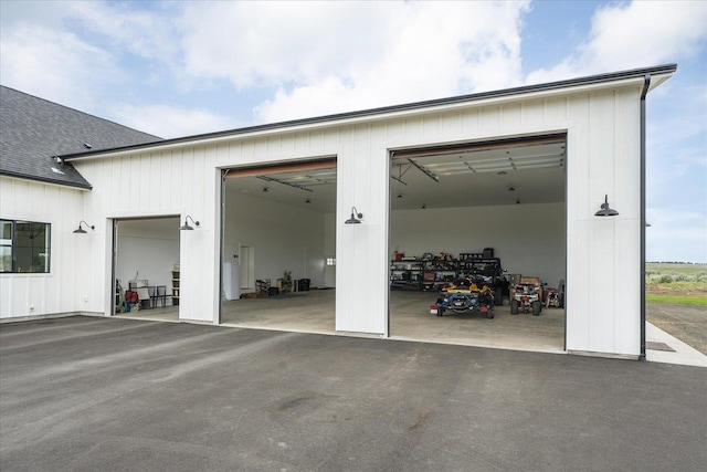 23114 W Mcfarlane Rd, Medical Lake, WA 99022 - view of garage