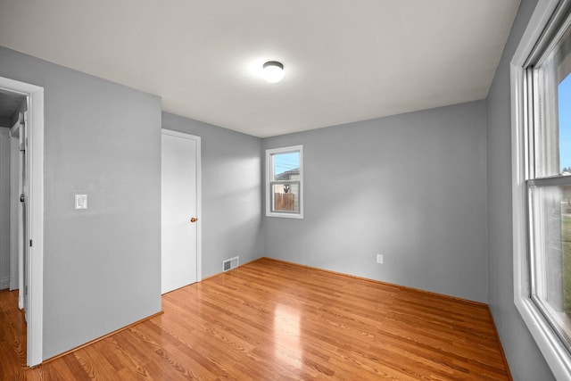 607 E Walton Ave, Spokane, WA 99207 - unfurnished bedroom with wood finished floors