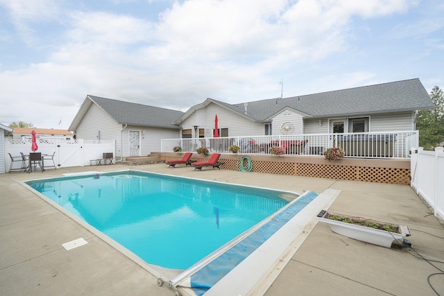 17110 W Boone Ln, Medical Lake, WA 99022 - view of swimming pool featuring a patio and a gate