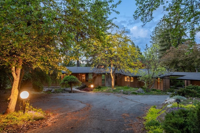12515 E Apache Pass Rd, Spokane, WA 99206 - view of front of home with asphalt driveway