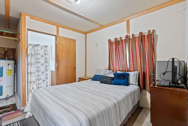 6500 W Soledad Ln, Cheney, WA 99004 - bedroom featuring water heater and carpet flooring