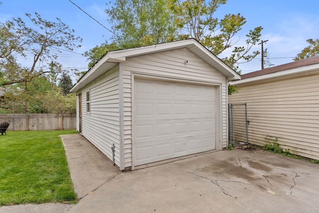 1116 E Newark Ave, Spokane, WA 99202 - detached garage featuring driveway