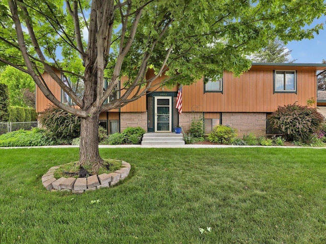 11723 S Player Dr, Spokane, WA 99223 - view of front of property with brick siding