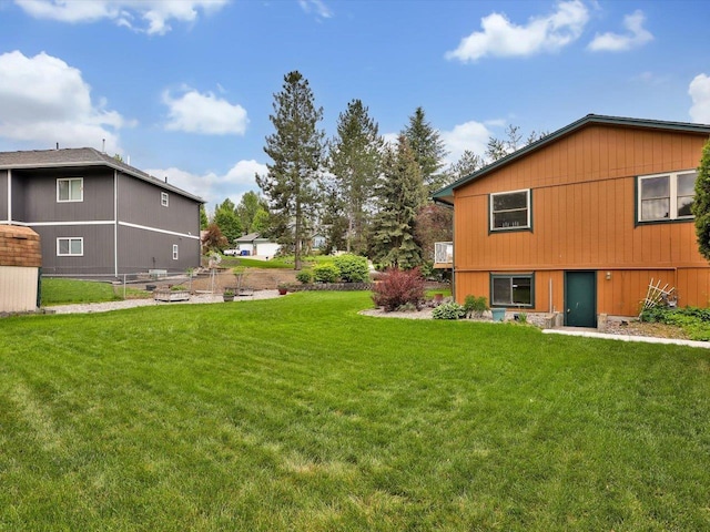 11723 S Player Dr, Spokane, WA 99223 - view of grassy yard