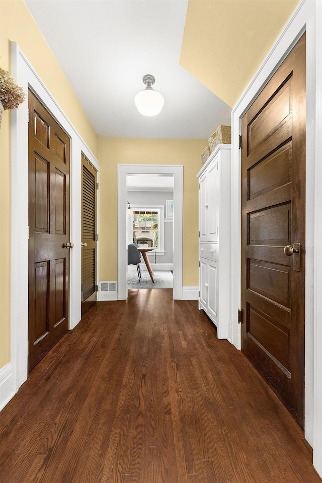 1732 W 14th Ave, Spokane, WA 99204 - corridor featuring dark wood finished floors and baseboards
