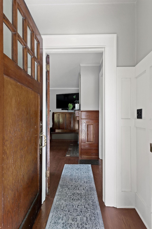 1732 W 14th Ave, Spokane, WA 99204 - corridor with dark wood-style floors