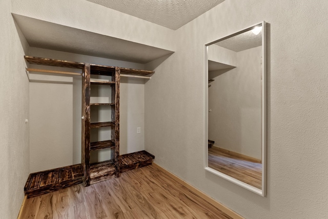 914 N Locust Rd, Spokane Valley, WA 99206 - view of closet