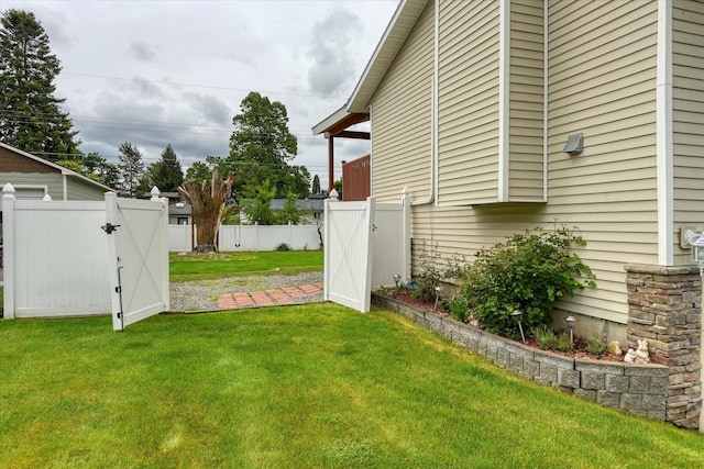 11920 E Railroad Ave, Spokane, WA 99206 - view of yard featuring a gate