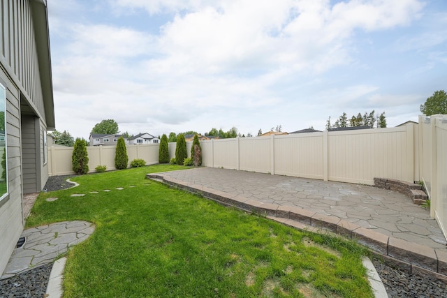 2026 W Parkway Ct, Spokane, WA 99208 - view of yard featuring a patio area