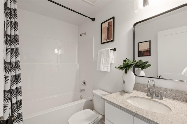1912 W Buckeye Ave, Spokane, WA 99205 - full bath with shower / bath combination with curtain, vanity, and toilet
