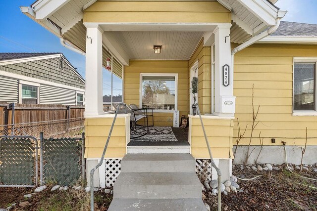 4824 N Stone St, Spokane, WA 99207 - view of exterior entry with covered porch