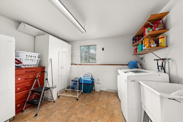 3712 E 12th Ave, Spokane, WA 99202 - laundry area with washing machine and clothes dryer
