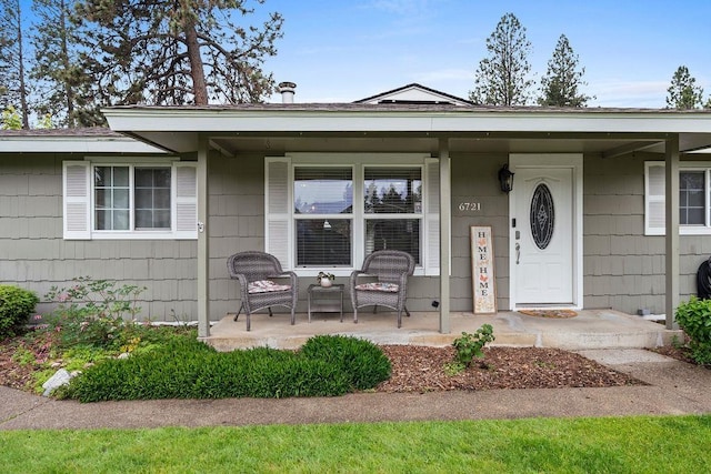 6721 N Washington St, Spokane, WA 99208 - view of front of home with a porch