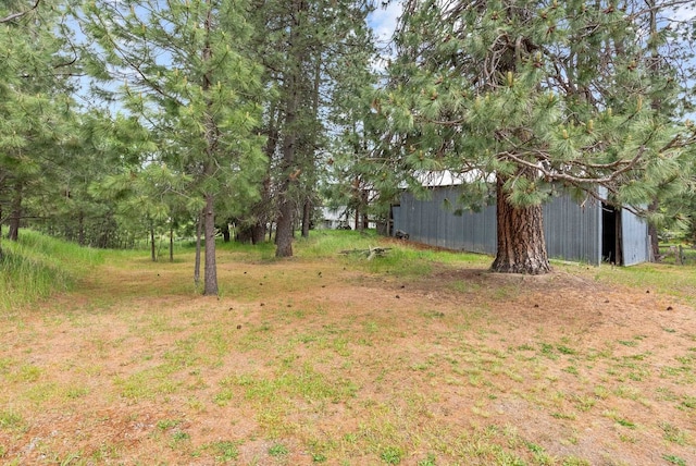 9815 E 44th Ave, Spokane Valley, WA 99206 - view of yard with an outbuilding and a pole building