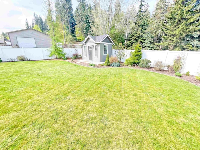 1602 S Canyon Woods Ln, Spokane, WA 99224 - view of yard featuring an outdoor structure