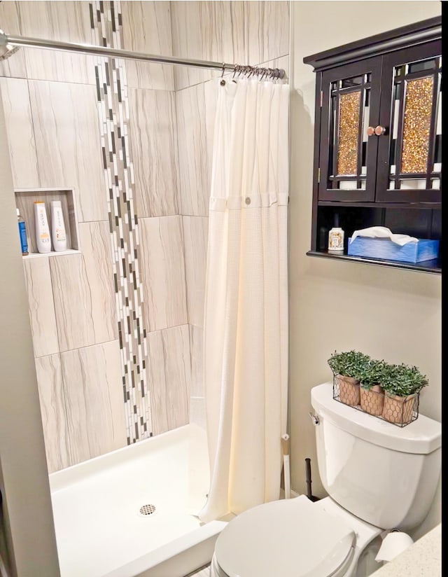 1602 S Canyon Woods Ln, Spokane, WA 99224 - full bathroom featuring toilet and a shower stall