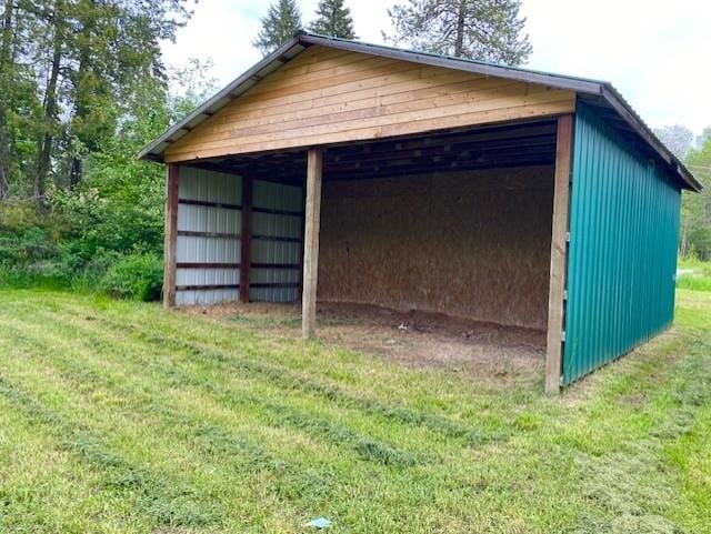 4410 Williams Valley Rd, Clayton, WA 99110 - view of pole building with a carport and a lawn