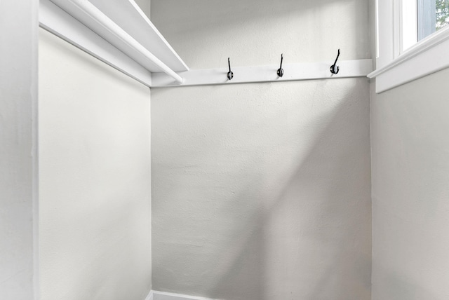 2305 W Sharp Ave, Spokane, WA 99201 - view of walk in closet