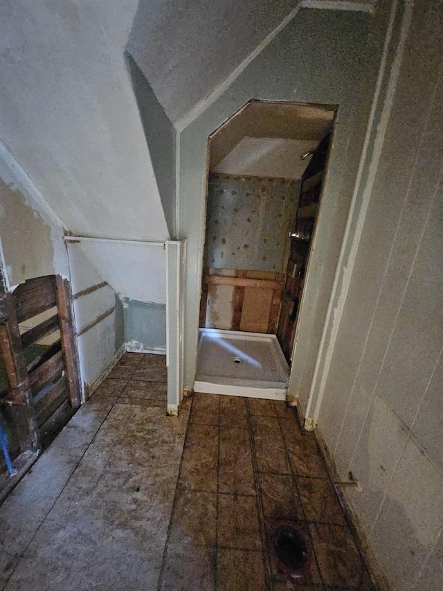 2524 W Dean Ave, Spokane, WA 99202 - bathroom with lofted ceiling