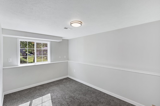 2526 E 8th Ave, Spokane, WA 99202 - empty room with carpet floors and baseboards