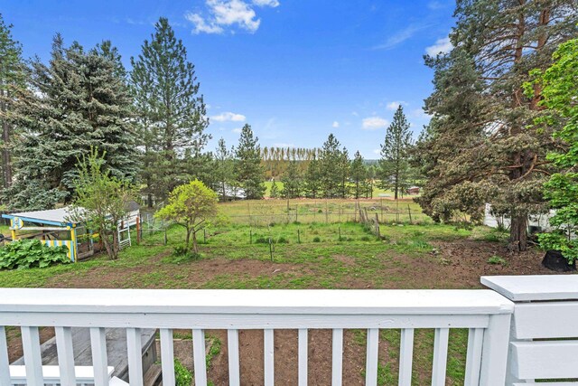 122 E Circle Dr, Newport, WA 99156 - view of yard featuring a balcony