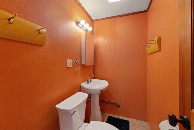 3947 N Deer Lake Rd, Loon Lake, WA 99148 - half bath with toilet