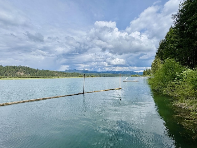 812 Levitch Rd, Newport, WA 99156 - water view
