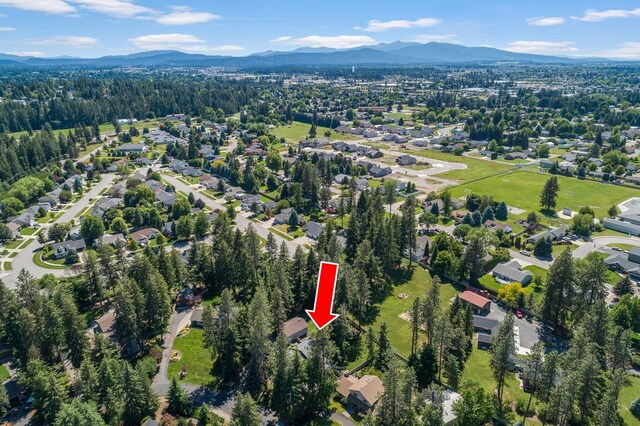 9887 N Circle Dr, Hayden, ID 83835