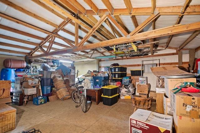 2029 E Sharp Ave, Spokane, WA 99202 - view of garage