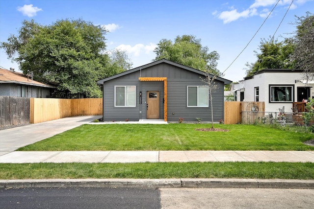 2424 N Addison St, Spokane, WA 99207 - bungalow with concrete driveway