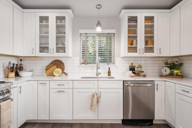 5475 Peggy Way, Deer Park, WA 99006 - kitchen featuring stainless steel appliances, a sink, white cabinets, and backsplash