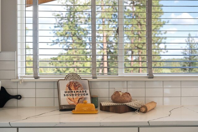 5475 Peggy Way, Deer Park, WA 99006 - detailed view of backsplash