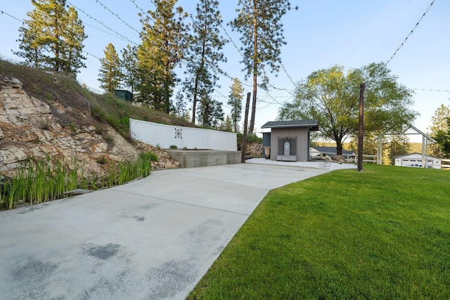 5475 Peggy Way, Deer Park, WA 99006 - view of patio / terrace with driveway