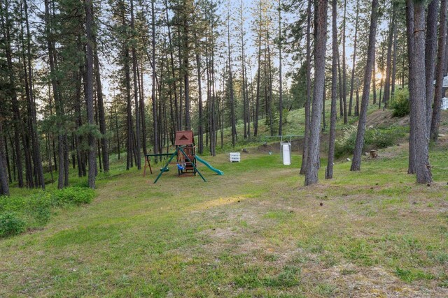 5475 Peggy Way, Deer Park, WA 99006 - view of yard with a playground