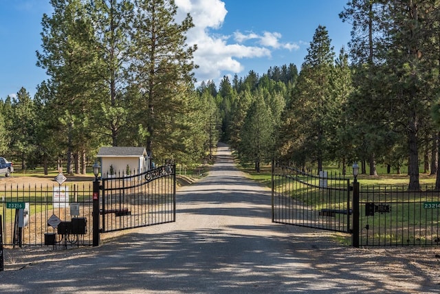 7909 N Garry Ln, Newman Lake, WA 99025 - view of gate