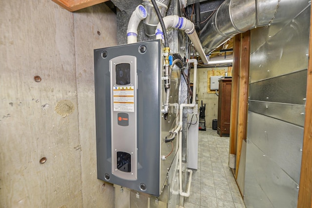5024 E Ballard Rd, Colbert, WA 99005 - utility room with water heater