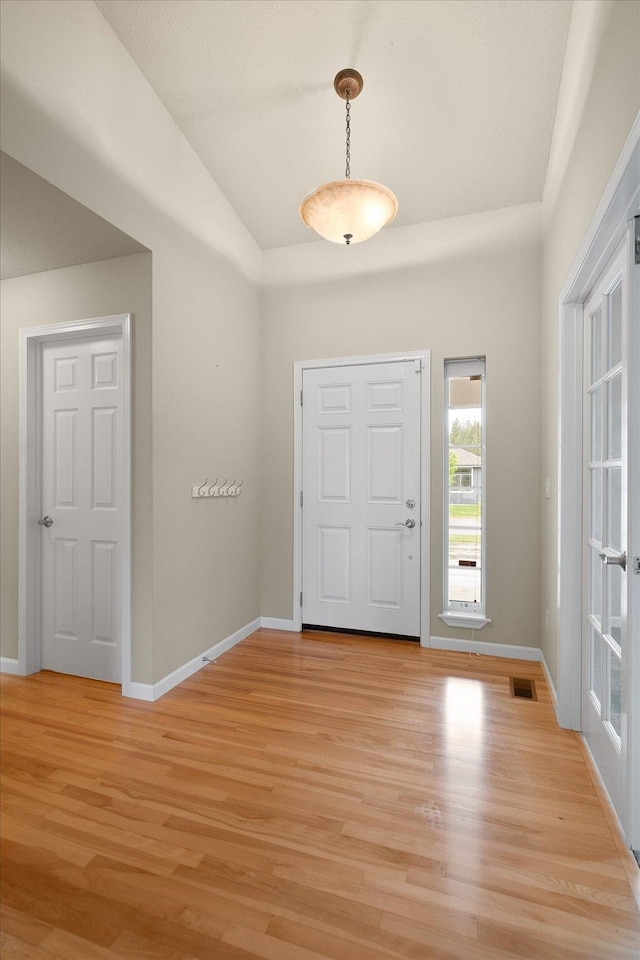 858 S Shelley Lake Ln, Spokane Valley, WA 99037 - entrance foyer with light wood-style floors and baseboards