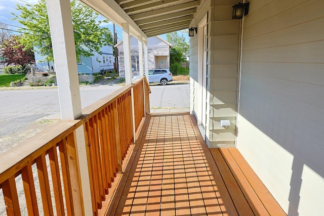 1327 N Howard St, Spokane, WA 99201 - view of wooden porch