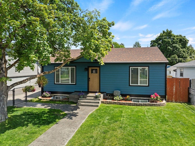 2924 N Smith St, Spokane, WA 99207 - bungalow featuring a shingled roof and a gate