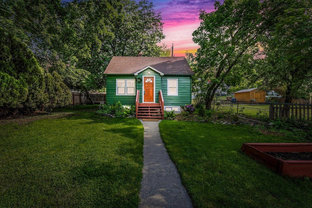 402 E 7th Ave, Spokane, WA 99202 - view of bungalow