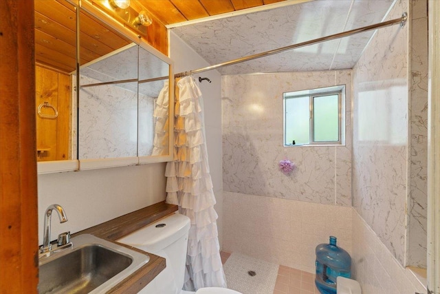 12931 N N Park St, Newman Lake, WA 99006 - full bathroom featuring a tile shower, a sink, and toilet