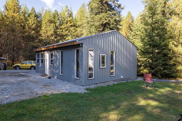 300 Duck Ln, Newport, WA 99156 - view of home's exterior with a lawn