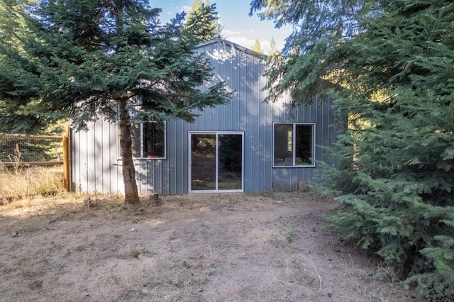 300 Duck Ln, Newport, WA 99156 - view of rear view of house