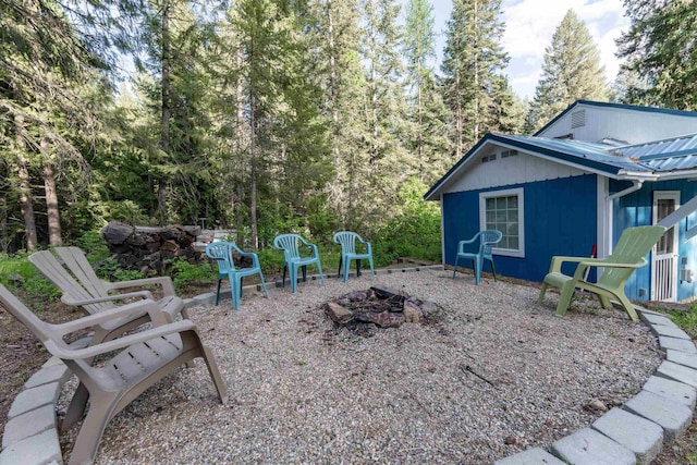 8431 Fertile Valley Rd, Newport, WA 99156 - view of yard with an outdoor fire pit
