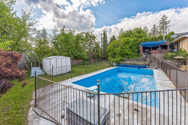 4004 W Taft Dr, Spokane, WA 99208 - view of pool with view of scattered trees