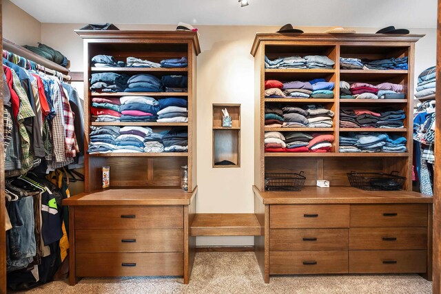 16510 N Brannon Ln, Spokane, WA 99208 - spacious closet with light colored carpet